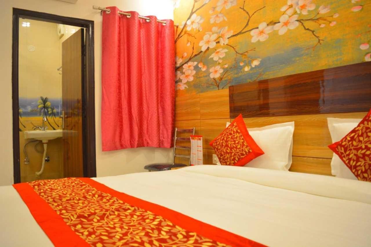 Hotel O Alpha Stay New Delhi Bagian luar foto